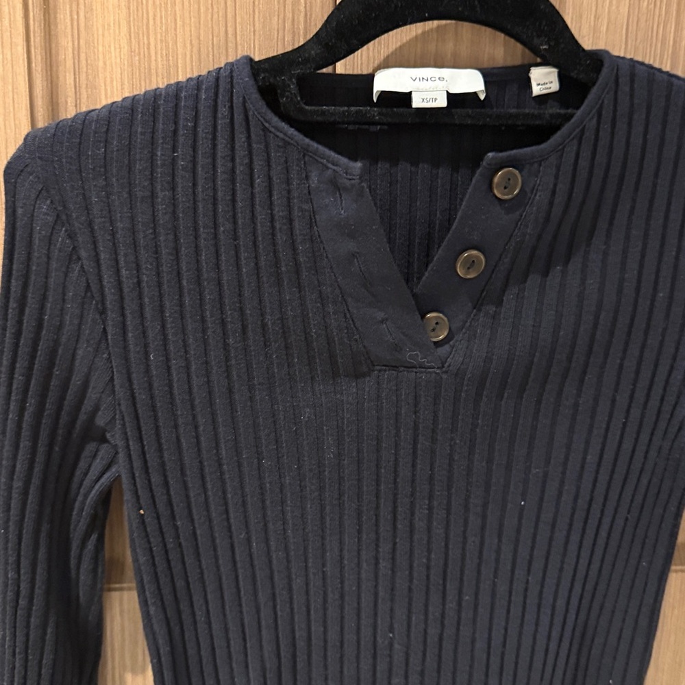 Vince Navy Ribbed Button-Up Top - Picture 3 of 3